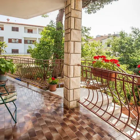Apartment Regina Rovinj Exterior foto